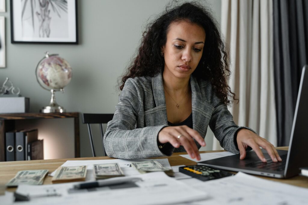 Which Savings Accounts Offer The Highest Interest In 2025?
